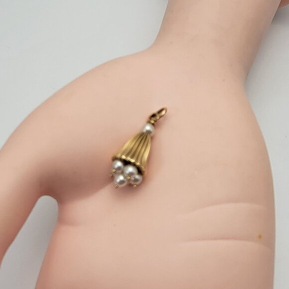 14K Textured Three Dimensional Bell Charm Pendant Dangle Cluster Of Six Pearls - Picture 6 of 6